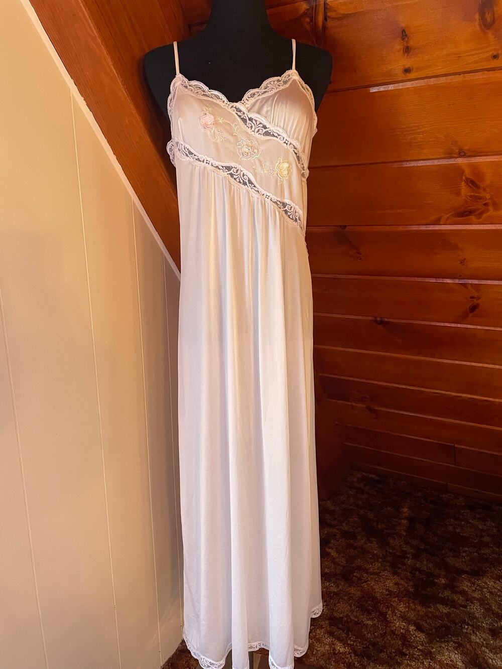 Vintage 70s Shadowline 3D Flowers Semi Sheer Maxi Night Gown sz S